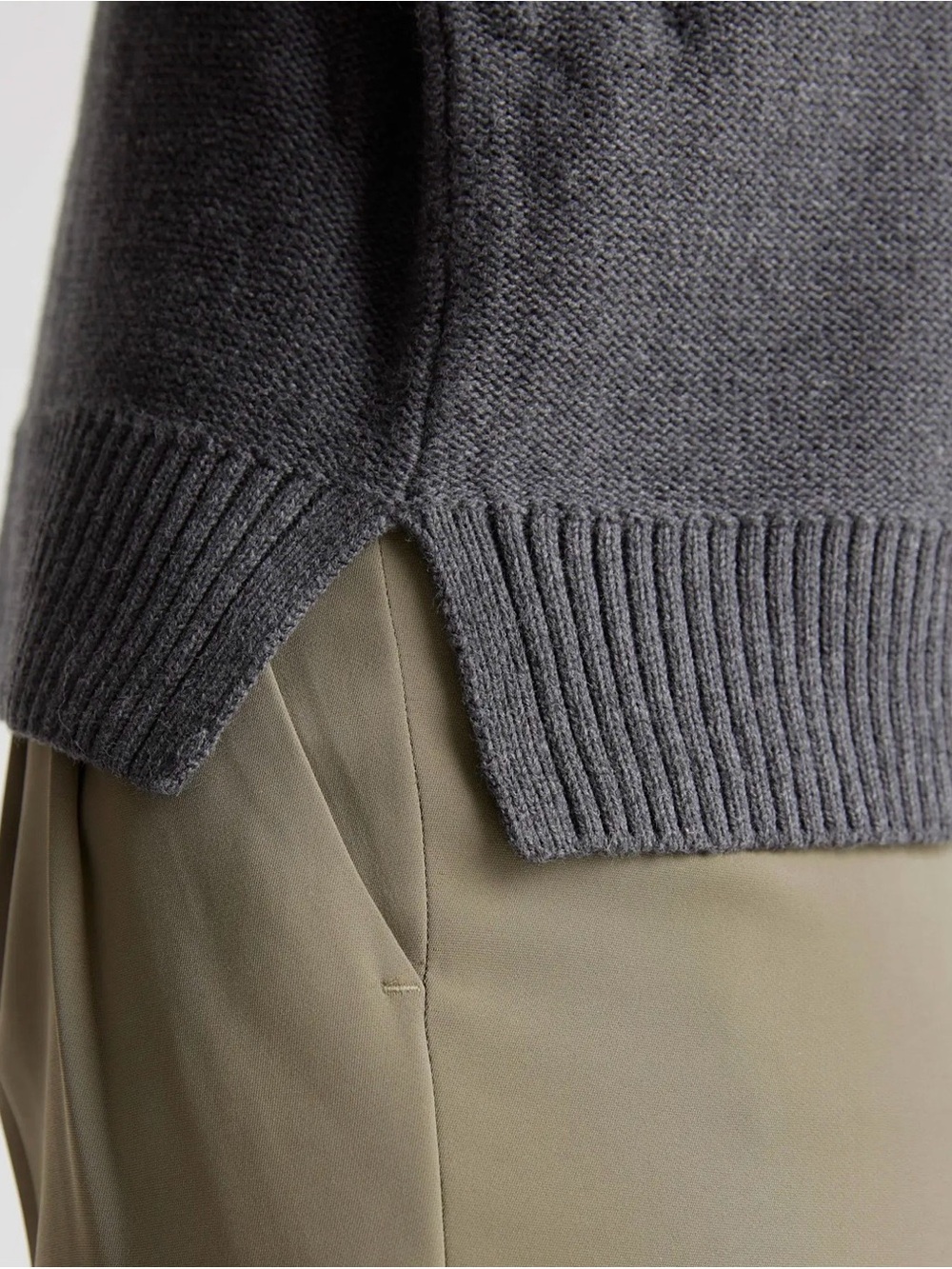 Cropped Button-Front Cardigan - Picture 6 of 6